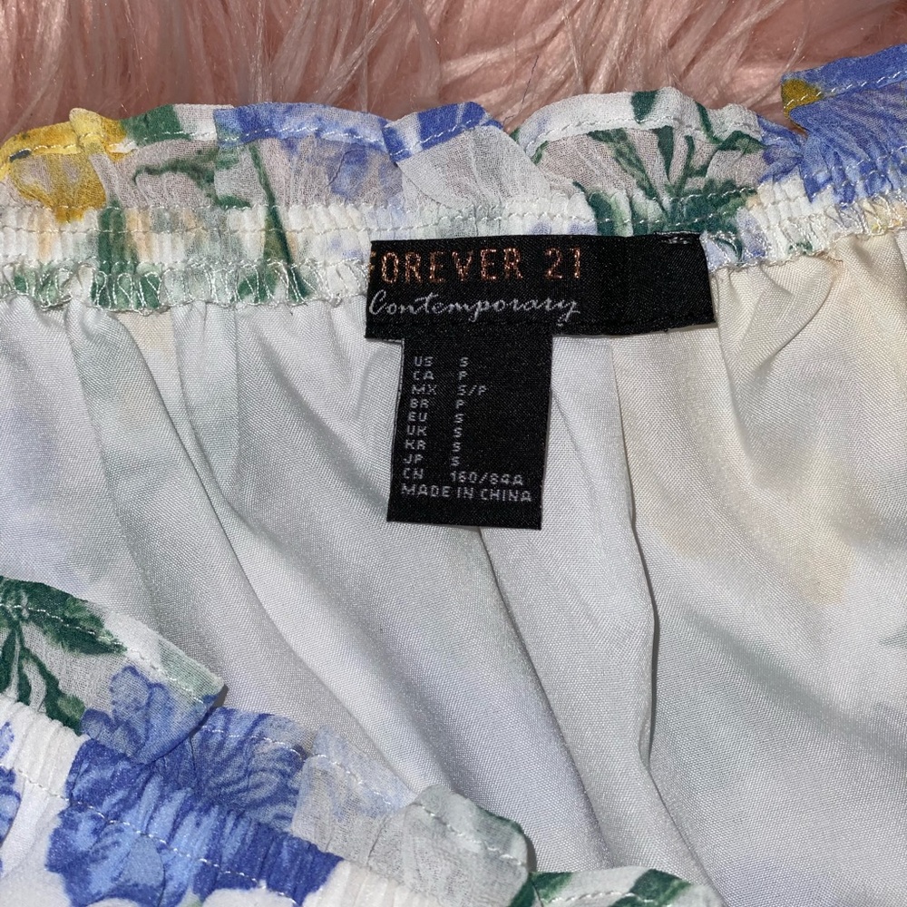 Floral off shoulder dress - Picture 2 of 3